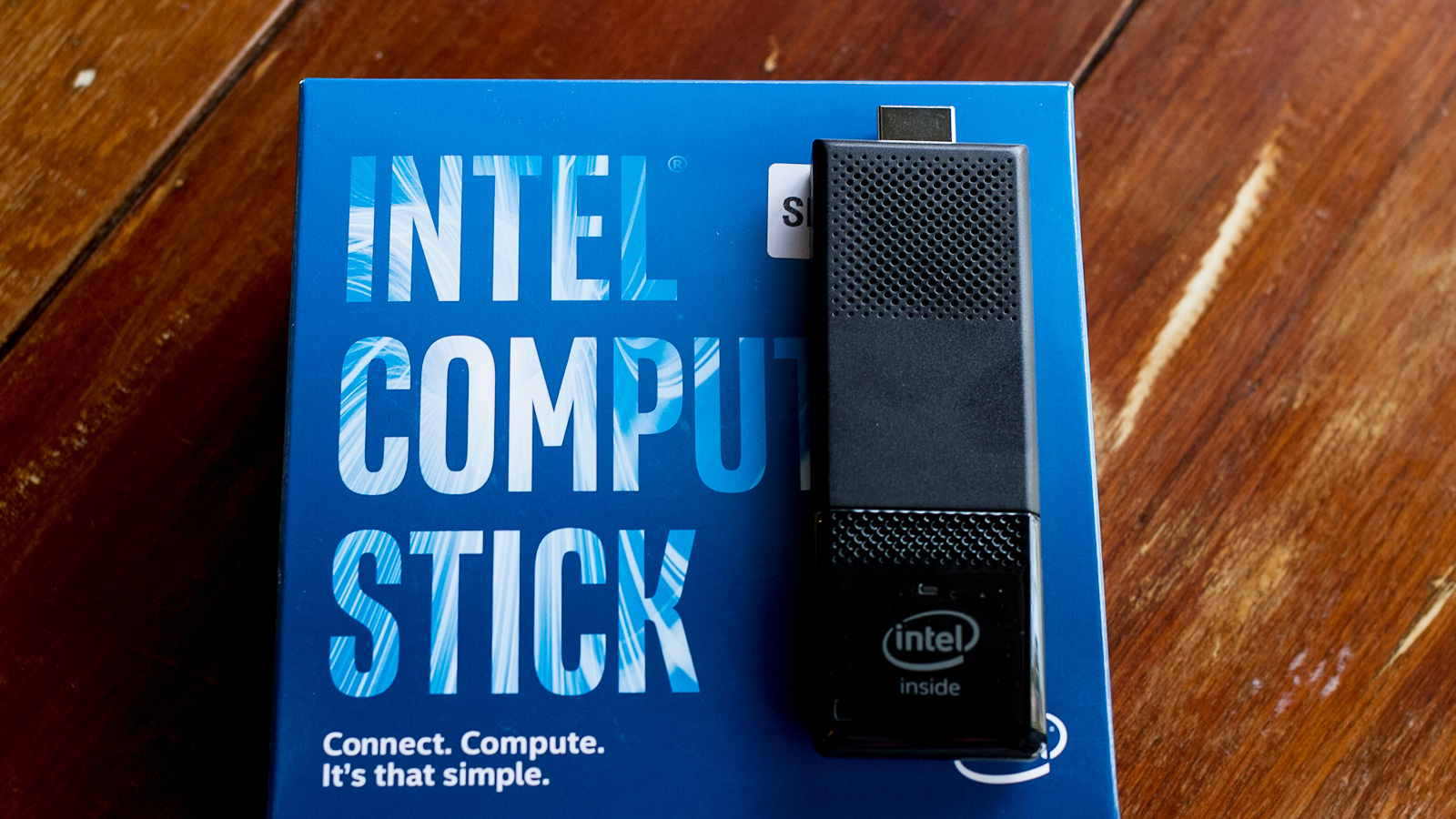 Intel stick не включается